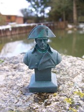 RE0094  PROMO  FIGURINE