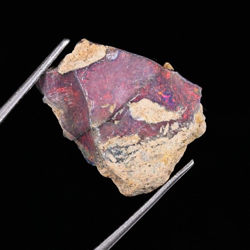 Black opal rough - ,,