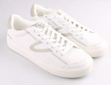 Tretorn “Servir” pour