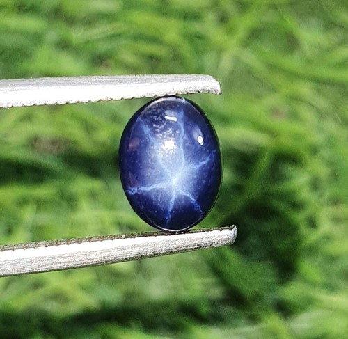 Cabochon ovale saphir - , étoile