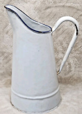 Ancien Broc à Eau en tôle