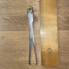 Compas d'épaisseur en fer et