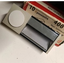 Poussoir sonnette Legrand non