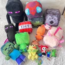 Lot de 17 figurines de