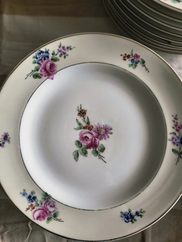 Assiettes plates en - plates,