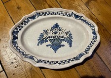 Plat ancien en Faïence