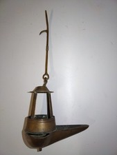  Ancienne lampe à huile à