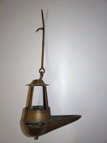 Ancienne lampe huile - ,