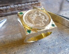 Chevalière or carré XXL avec