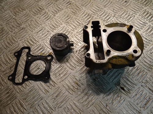 Cylindre piston quad - cylindre,
