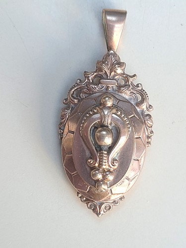 Pendentif ancien ouvrant - ,