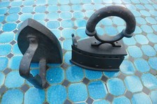 2 ANCIEN PETITS FER A REPASSER