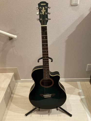 Acoustic guitar yamaha - guitar,