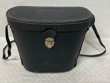 Paire de jumelle dans son