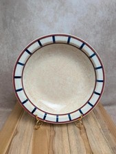 Plat creux ancien en terre de