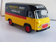 Lot  camionnettes d'antan