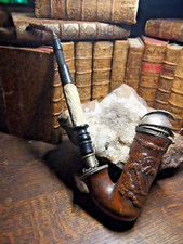 PIPE en bois c'est un modele casqué ,typique pour SOLDATS hussards du 1er Empire