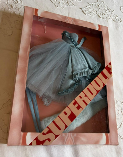 Tenue super doll 2009 - tenue,
