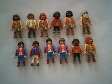 LOT DE PLAYMOBIL   * 12 VIKINGS DIVERS *