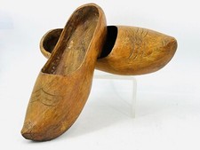 PAIRE DE SABOTS En BOIS