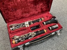 Clarinette Yamaha YCL-35 avec étui rigide instrument de musique