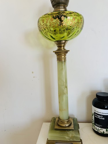 Lampe pétrole - à,