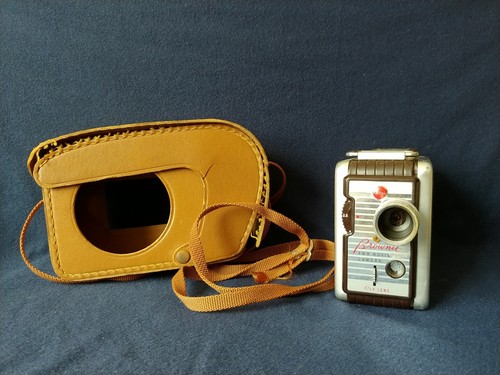Vintage kodak brownie 8mm - kodak,