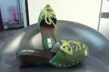 SABOT NU PIED JILI ORIGINAL EN VRAI CUIR  VERNI VERT NEUF P 37/38 VALEUR 369€