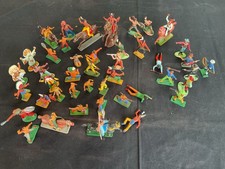 Lot Important Figurines Starlux: Lot Indiens Et Cowboy Western