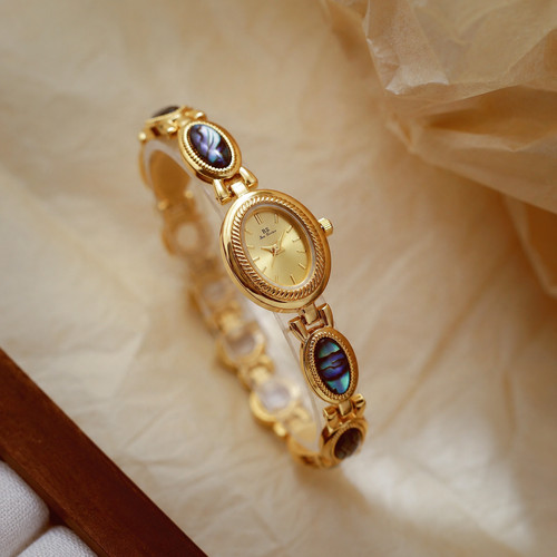Vintage style gold - vintage,