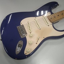 SQUIER / STRAT (no260331)