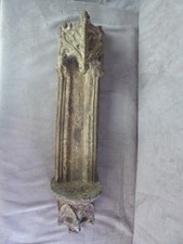 NICHE DE STATUE ancienne, en Pierre reconstituée ou plâtre.