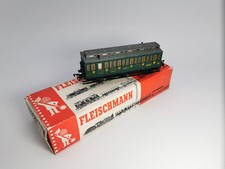 FLEISCHMANN REF: 5093 ÉCHELLE HO VOITURE A TROIS ESSIEUX ET A LANTERNEAUX  +++