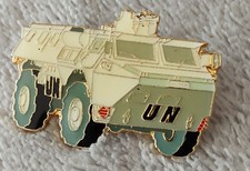 Pins Militaire Armée. Blindé VAB Nations-Unies. Gros Pins