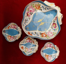 PLAT Coquille en Porcelaine de PARIS avec Coupelles Décor Floral Peint Main