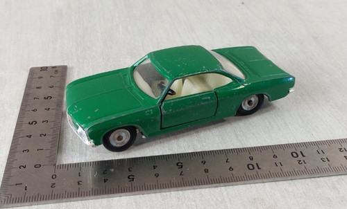 Ancienne petite voiture