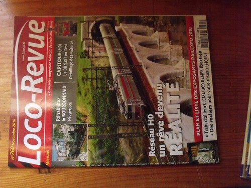 Loco revue 760 emu 300 - $$a8, n°760