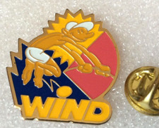 pin's lapel pins vintage WIND SURF planche à voile (+ en vente)