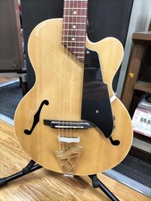 Mini guitare acoustique