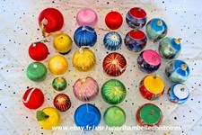 Lot de 28  décorations boules