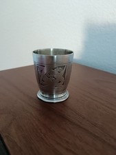 Ancien coquetier en métal