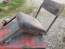 Ancien siège de véhicule ancien automobile ancienne old car seat