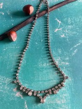 Vintage Collier Style Art