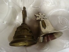 Lot 2 cloches service bronze et fer blanc = une table