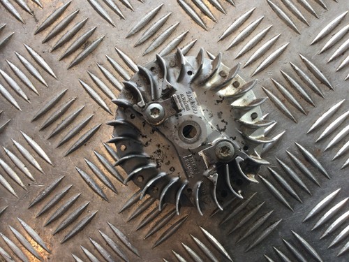 Volant moteur pour - volant,