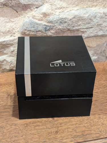 Boite ecrin pour montre lotus - ecrin,