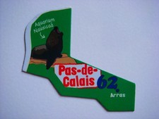 MAGNET DÉPART’AIMANT LE GAULOIS CARTE DE FRANCE DÉPARTEMENT 62 PAS-DE-CALAIS