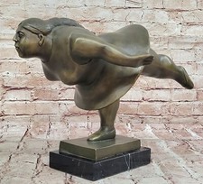 Fonte Bronze Fat Femme Yoga
