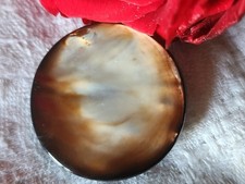 Bouton ancien en nacre reflet