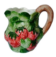 Pichet En Barbotine Forme